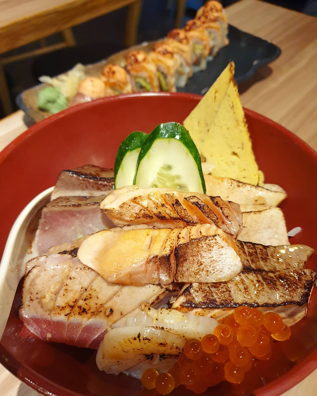 Chirashi don & Salmon aburi!