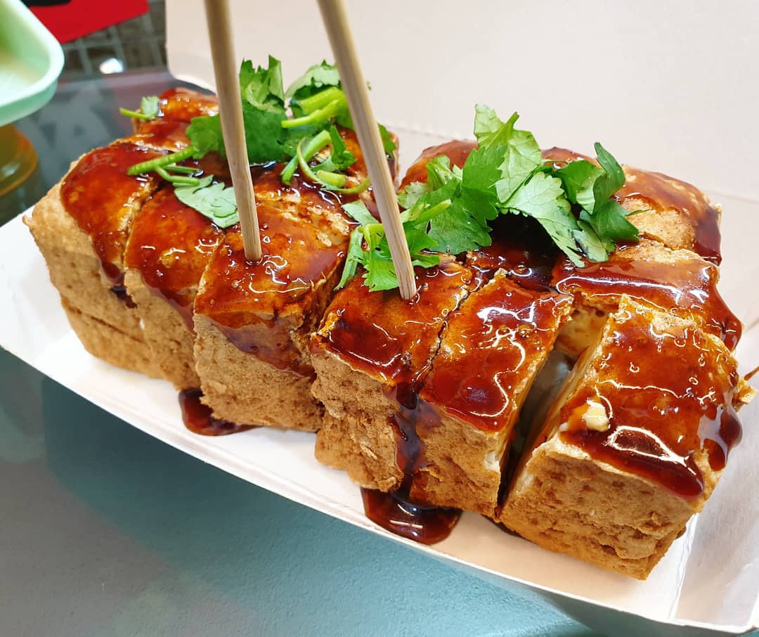 臭豆腐 (NT$70) — Taipei stinky tofu!