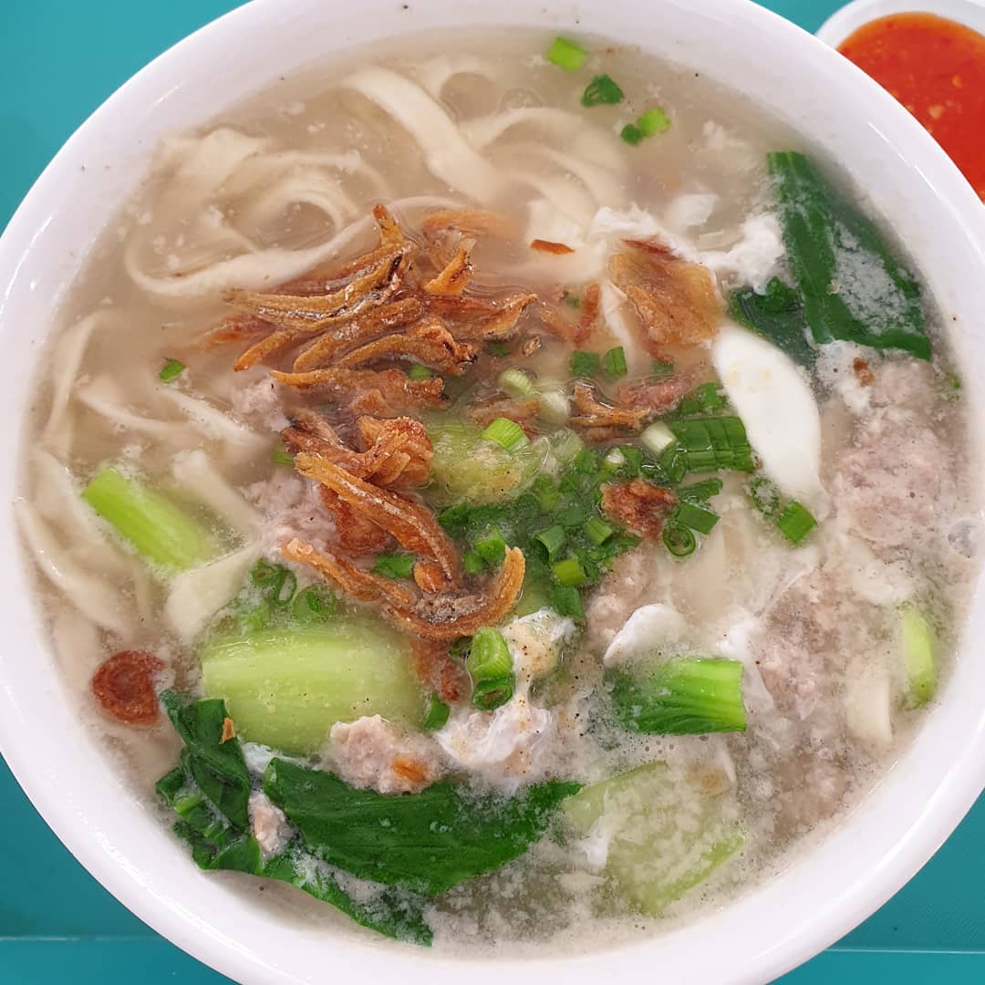 板面 ($3) — Singapore ban mian!