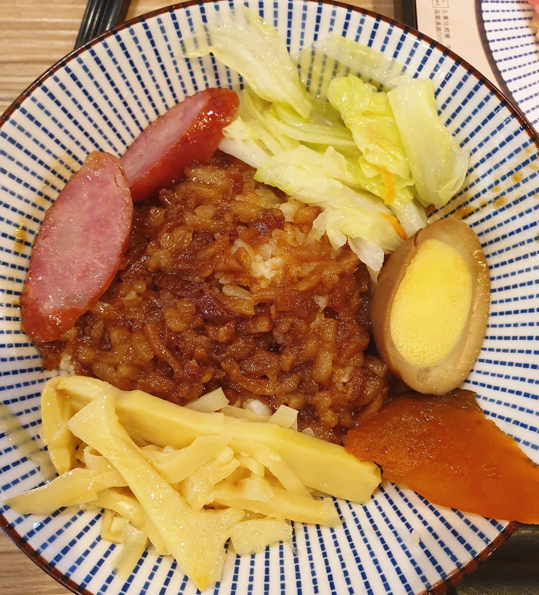 卤肉饭便当 (NT$75) — Taipei lu rou fan bento!