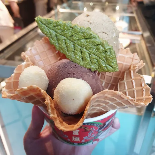 Ice cream waffle cone (NT$180)!
