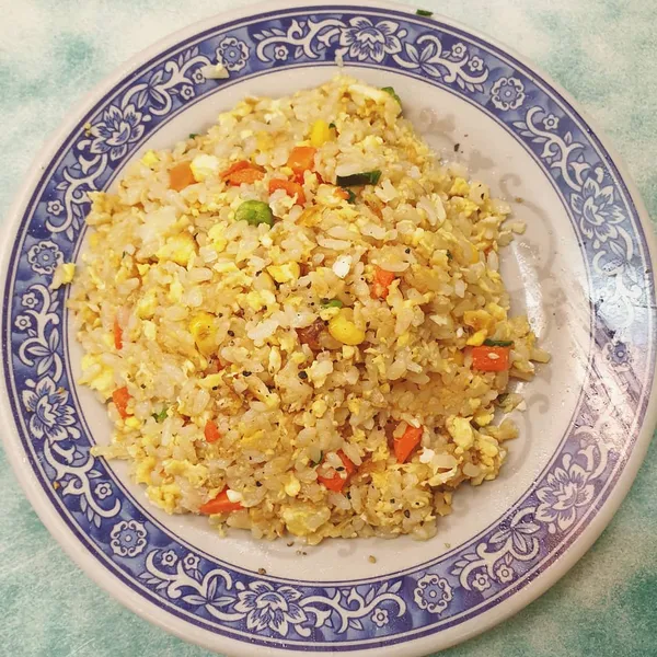 铁板蛋炒饭 (NT$65) — Taipei iron-plate egg fried rice!