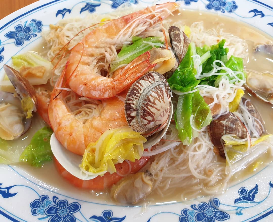 招牌白米粉 ($6) — Singapore signature white bee hoon!