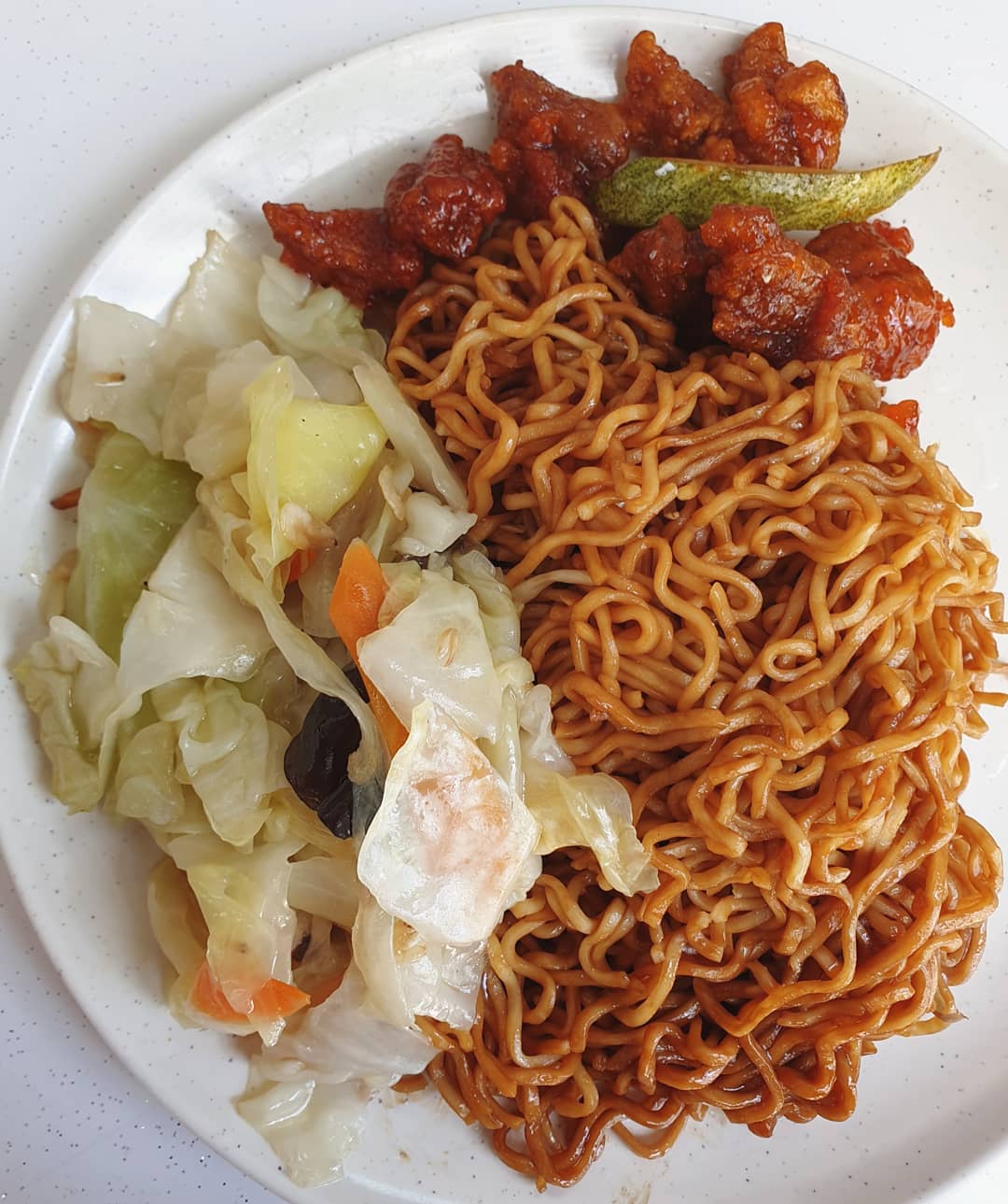 Humongous lunch portion ($2.80)!