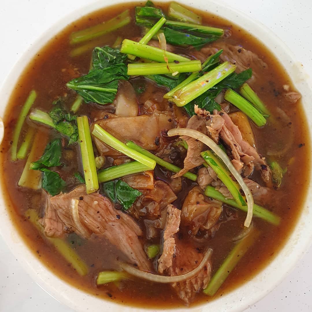 牛肉河粉 ($5) — Singapore beef hor fun!