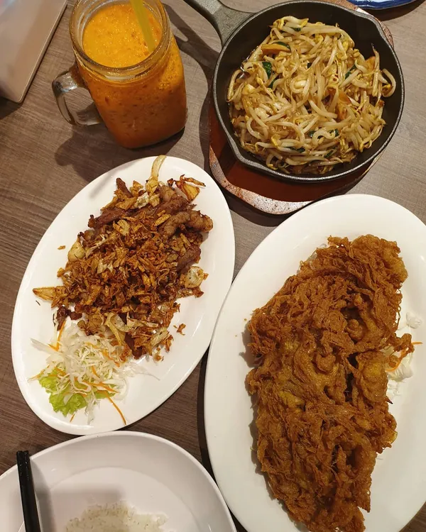 Thai food dinner ($31.50) — the deep fried garlic pork!