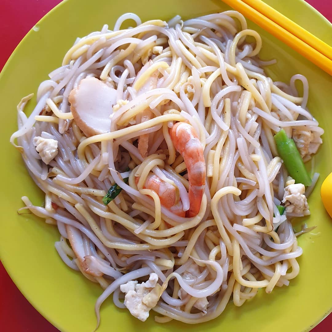 炒福建面 ($3) — Singapore fried Hokkien mee!