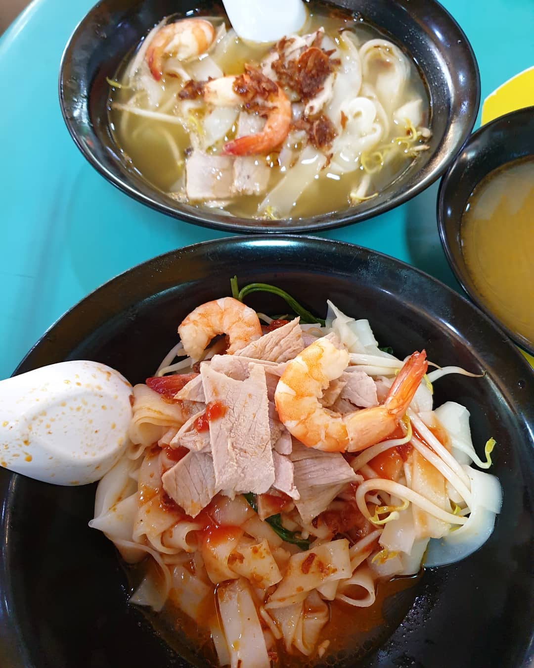 虾面 ($3 each) — Singapore prawn mee!