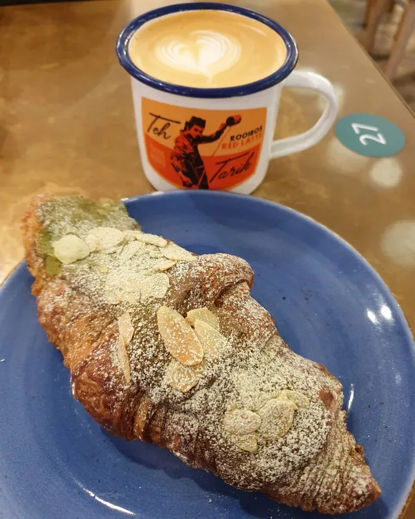 Green tea almond croissant ($5.20++) & TBB teh tarik ($6.60++)!