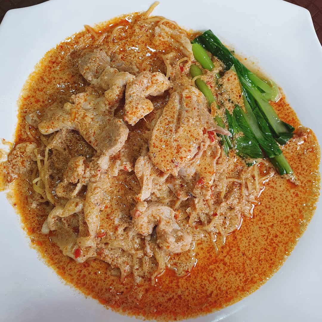 Curry noodles ($3.50)!