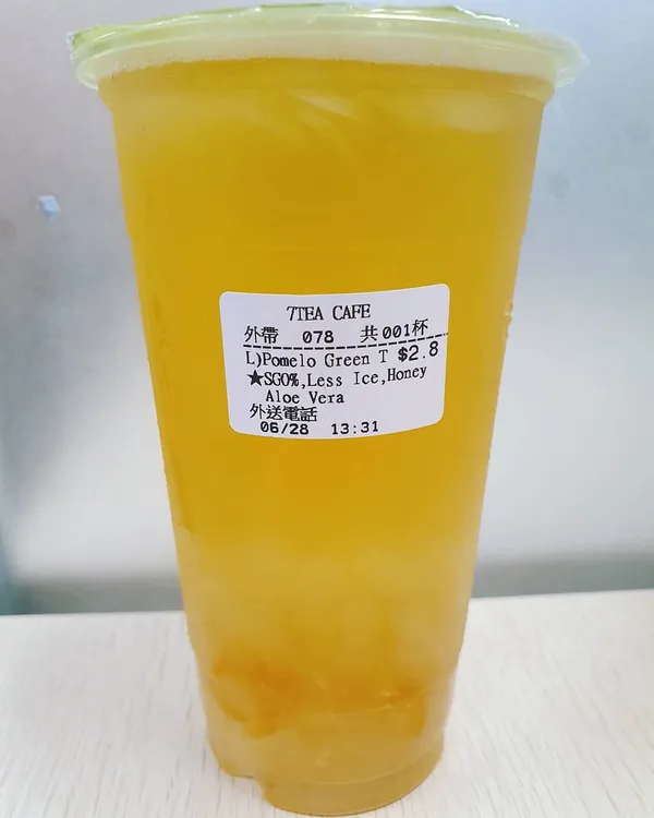 Pomelo green tea + aloe vera (L: $2.80)!