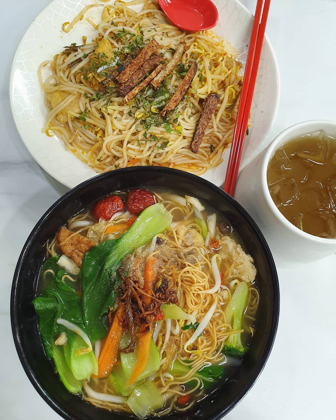 Green Bliss Habitat — Stir fried laksa ($4.50); Herbal noodles ($4.50); Sour plum drink ($2.50)!