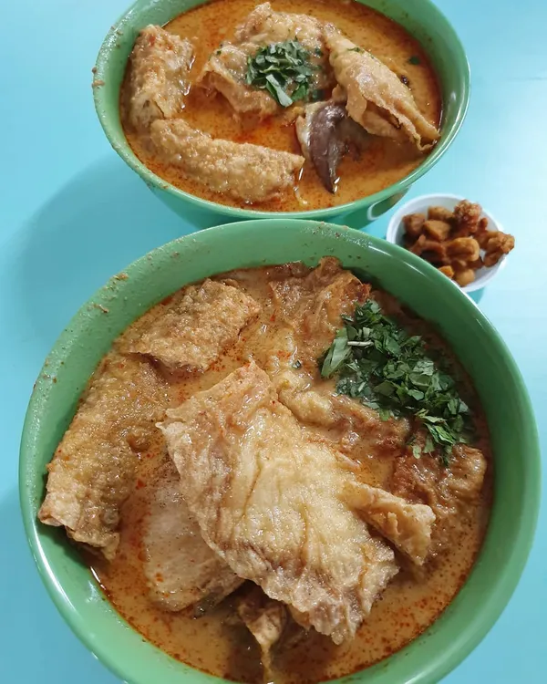 Laksa 酿豆腐 ($4 each)!