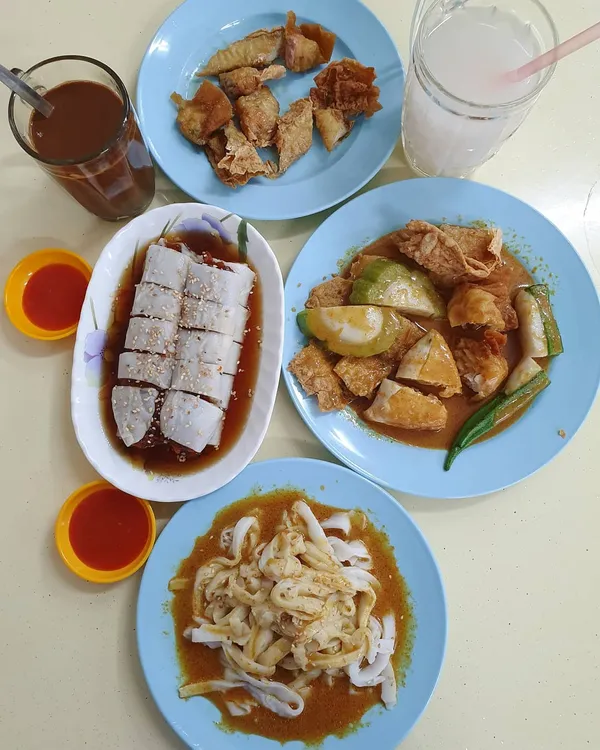 酿豆腐 & 猪肠粉 (RM$24.60)!