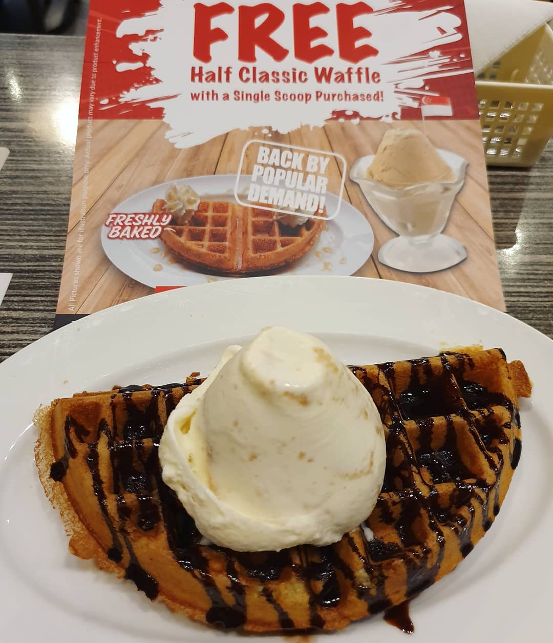 Ice cream waffle (promo: $5.90)!