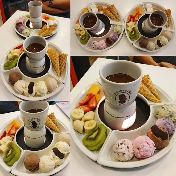 Andersen's of Denmark: ice cream chocolate fondue (Burpple Beyond: $24.90)!