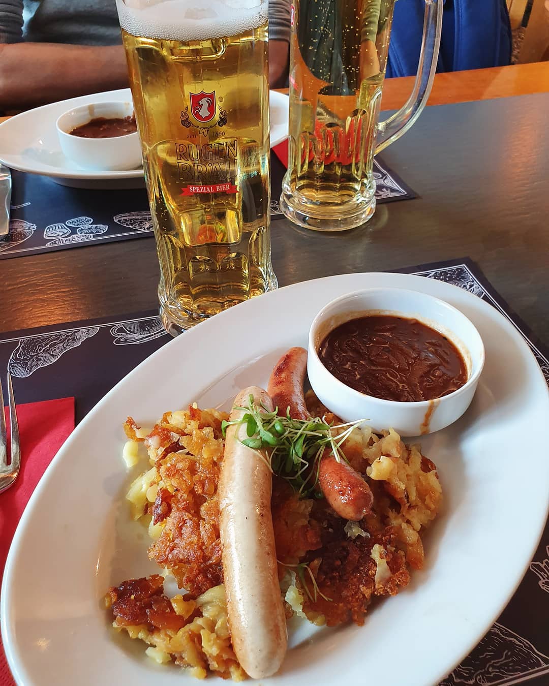 Sausage rosti (CHF 19 each) & Draft beer (5dl: CHF 5.50 each)!