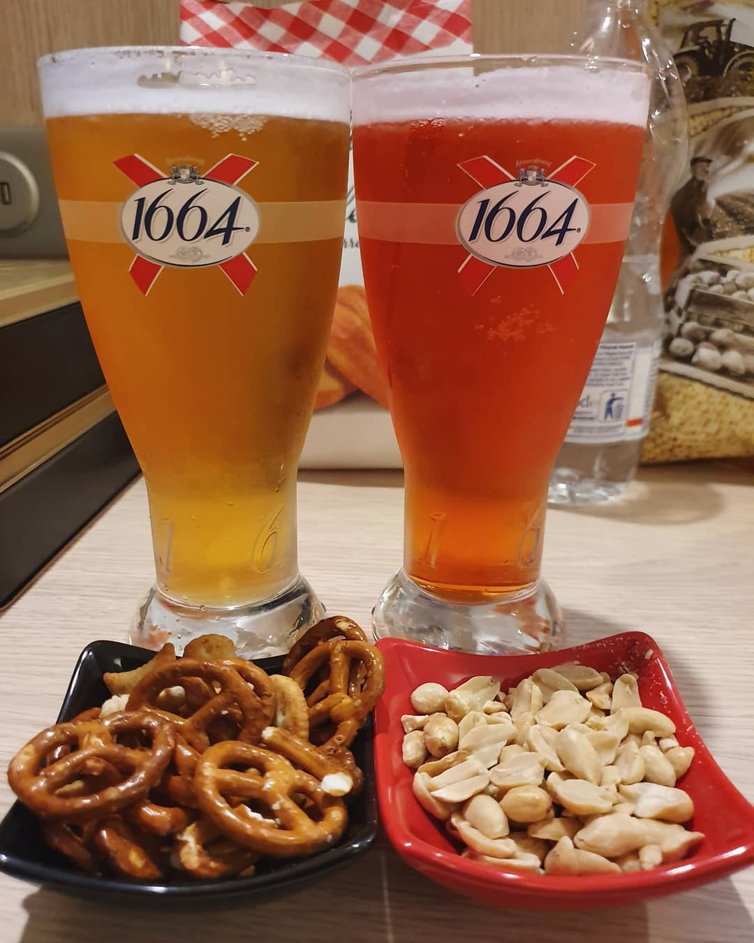 Draft 1664 & Monaco beers (330ml: €7.50 each)!