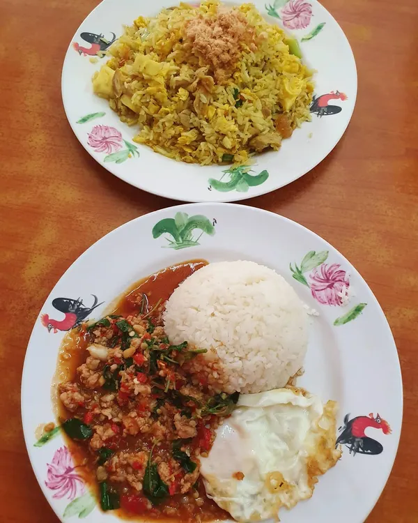 Pineapple fried rice ($6) & Basil minced pork rice ($6)!