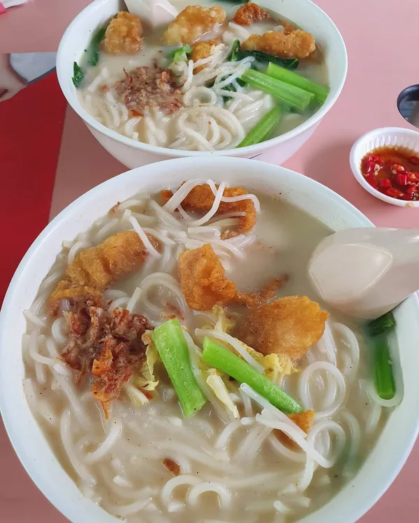 Fried fish bee hoon soup ($4.50 each)!