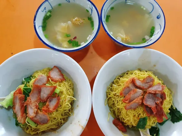 Wanton mee ($3 each)!