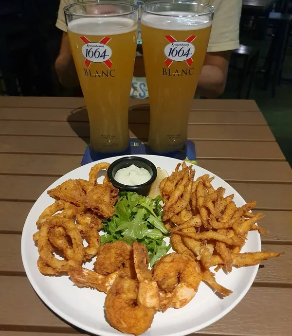 Kronenbourg 1664 blanc (HH: $10 nett each) & Fritto misto ($22++)!
