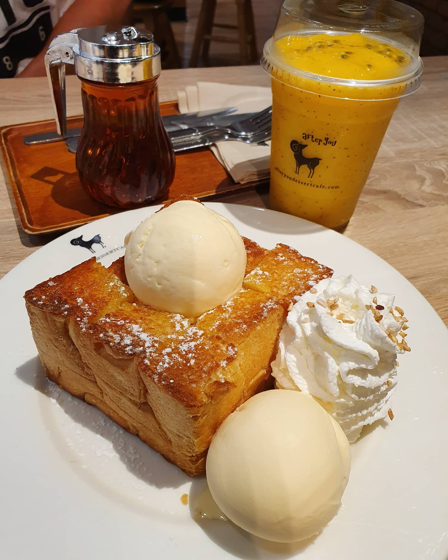 Bangkok dessert — Favourite honey toast!