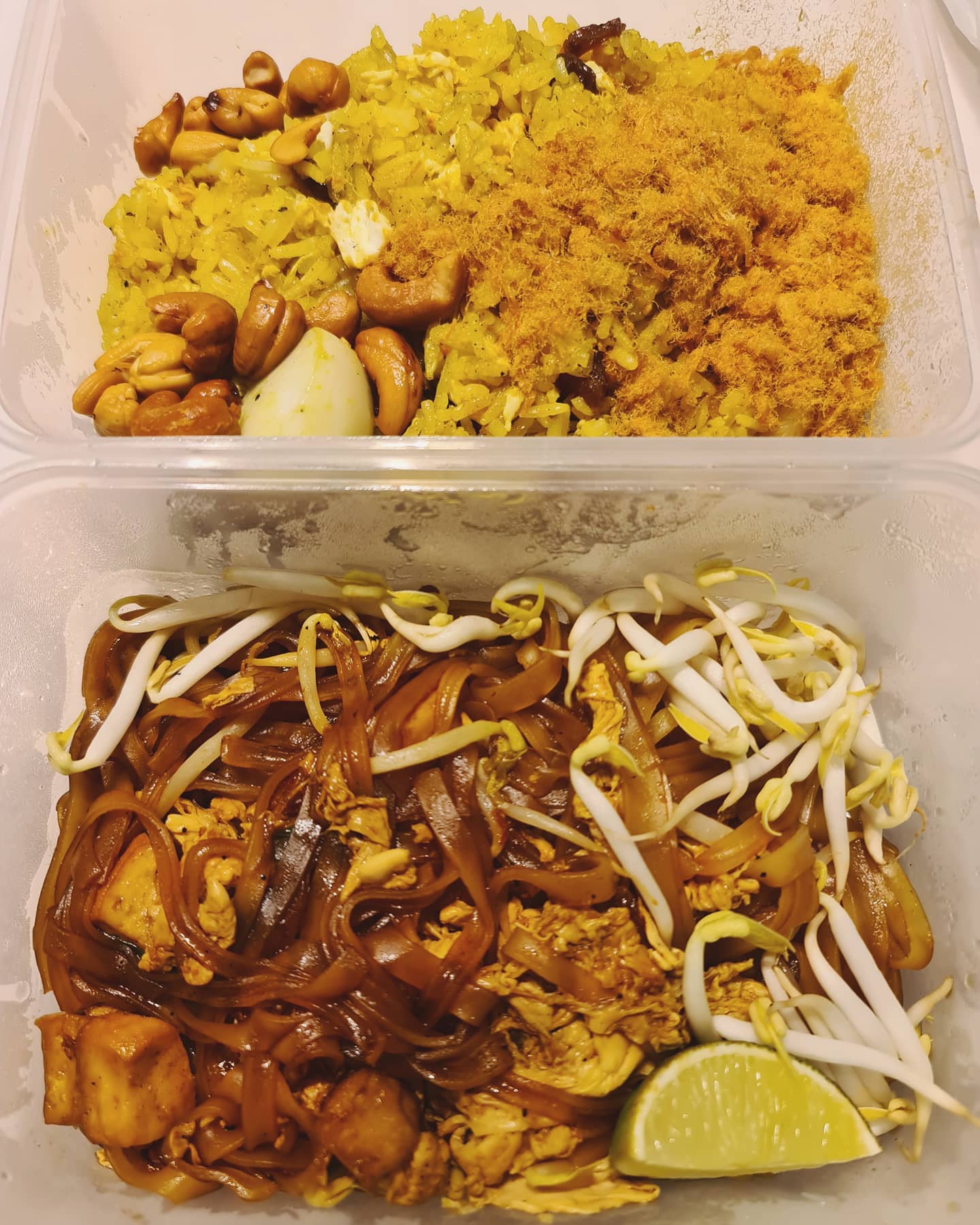 GrabFood — Pineapple fried rice ($8) & Prawns pad thai ($6.50)!