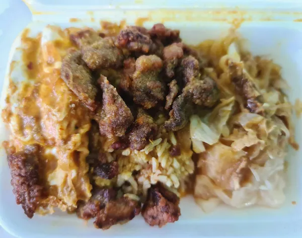 Hainanese curry rice ($3.50)!