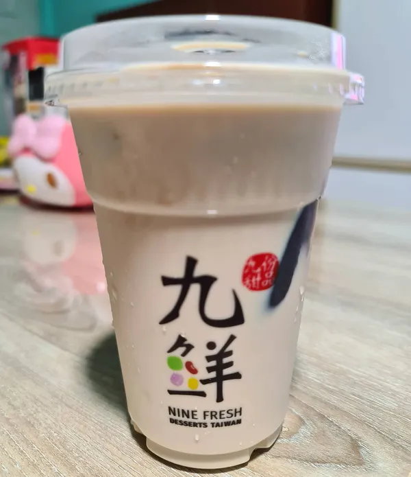 Earl Grey milk tea ($2.50) + Grass jelly ($0.80)!