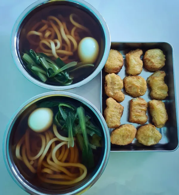 Monday's rainy day lunch — getting closer to Tamoya udon!
