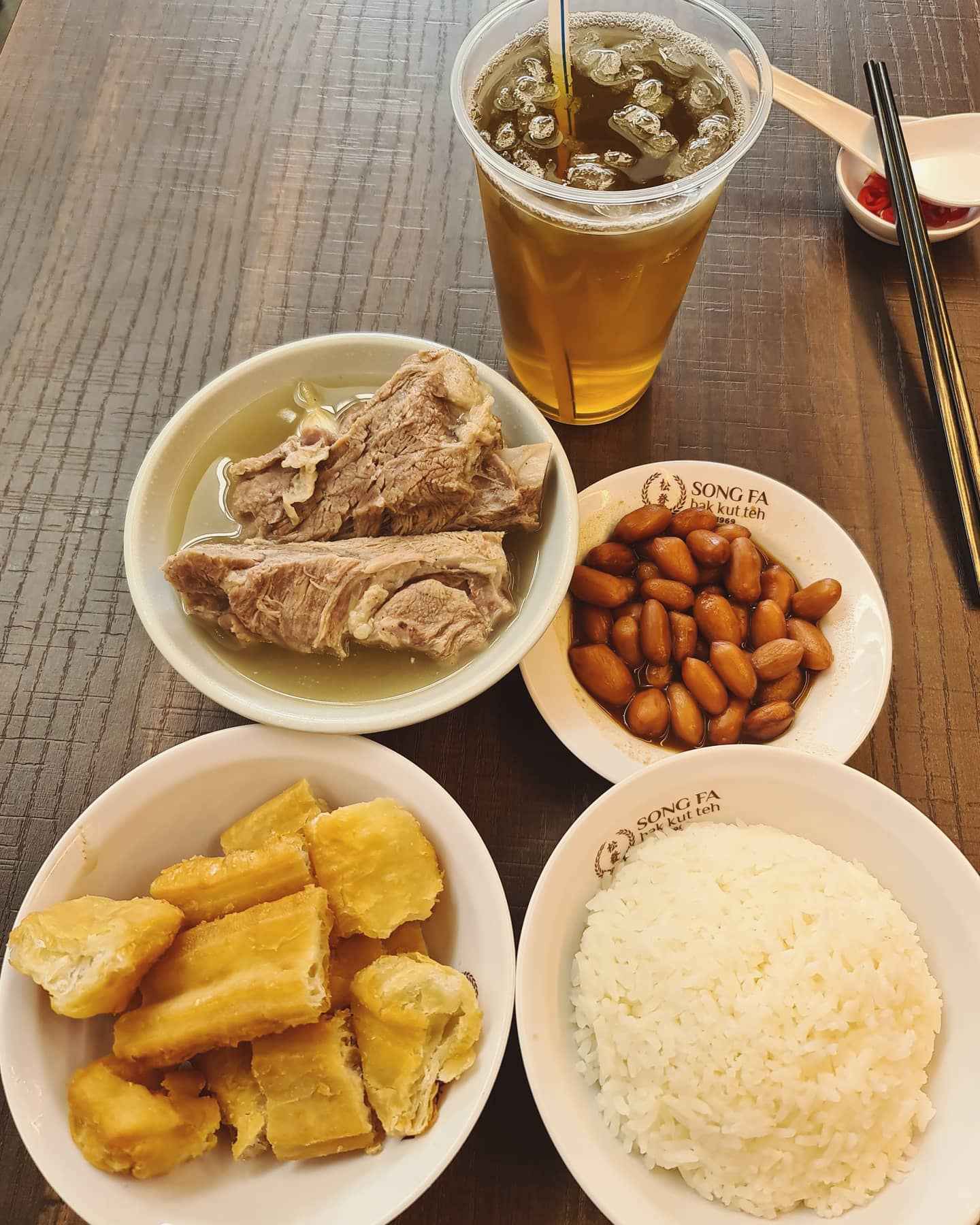 Pork ribs set lunch A ($11.50++)!