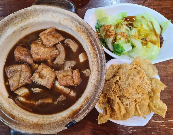 Claypot bak kut teh + lettuce + beancurd skin ($25)!