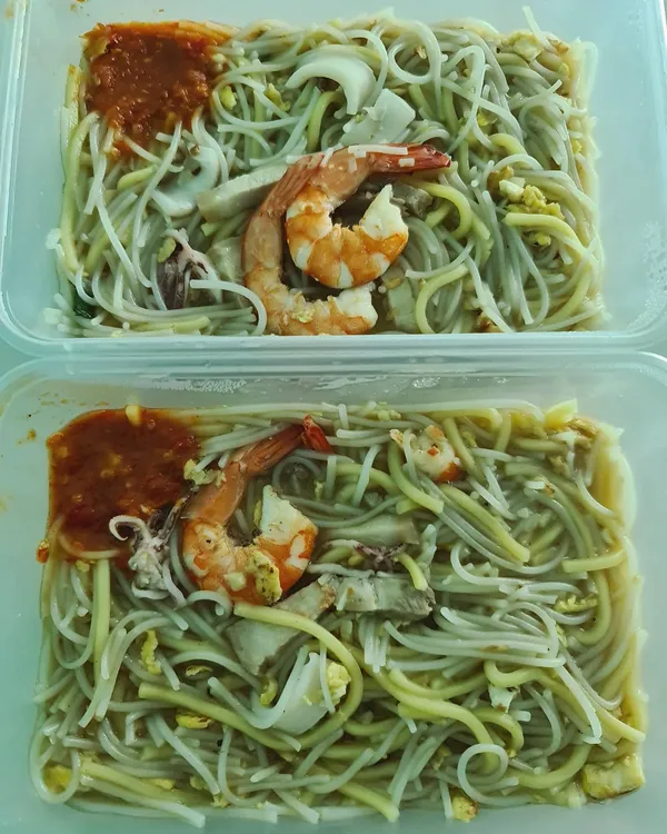 Fried hokkien mee ($4 each)!