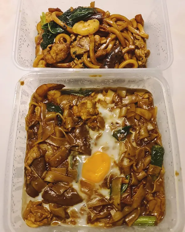 Hokkien fried dai loke mee & Moonlight horfun from Ipoh Tuck Kee Son!