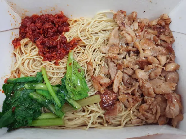 Teriyaki chicken noodles takeaway at a Chinatown hawker ($5)!
