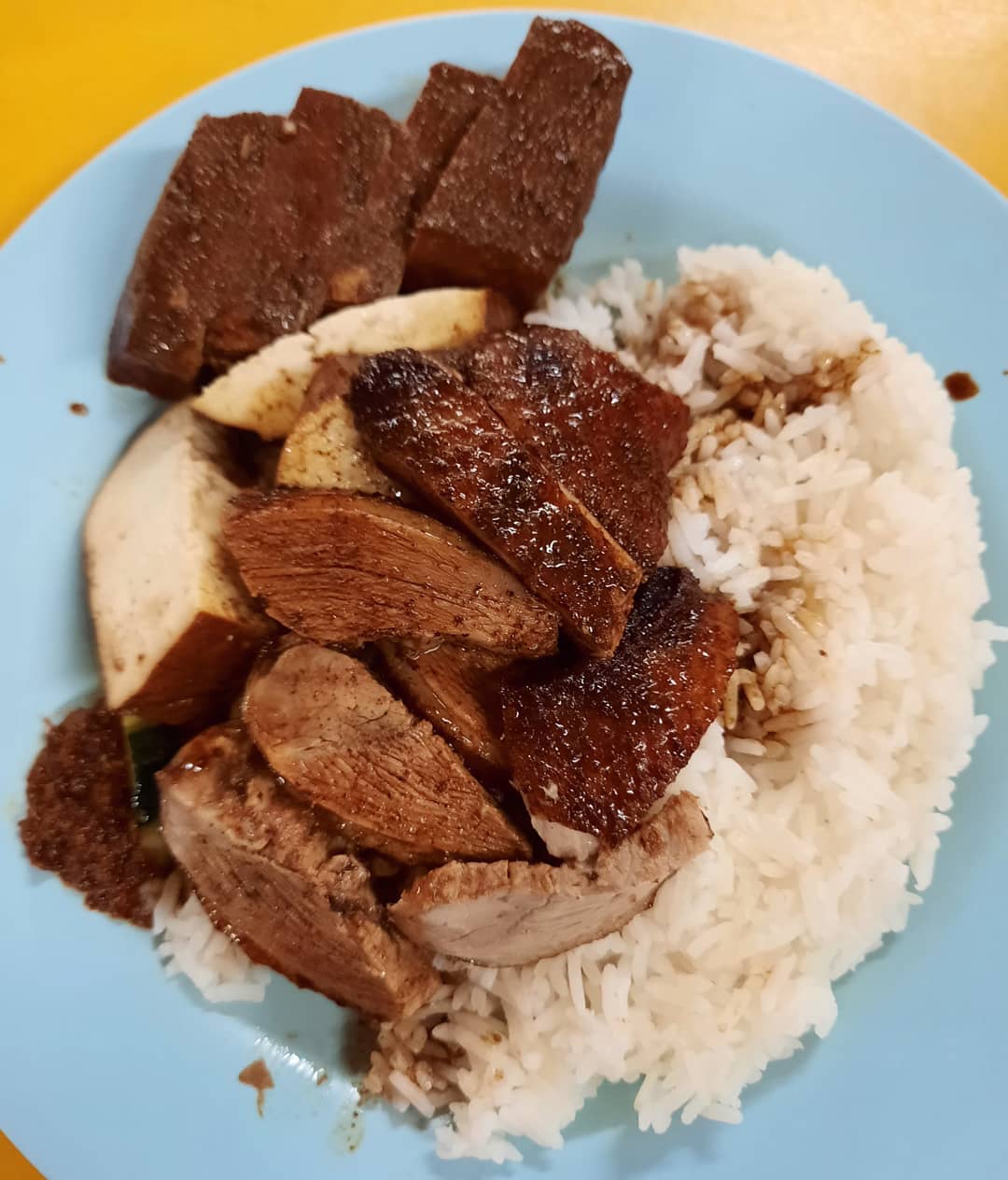 Braised duck rice at a hawker stall ($4.10)!