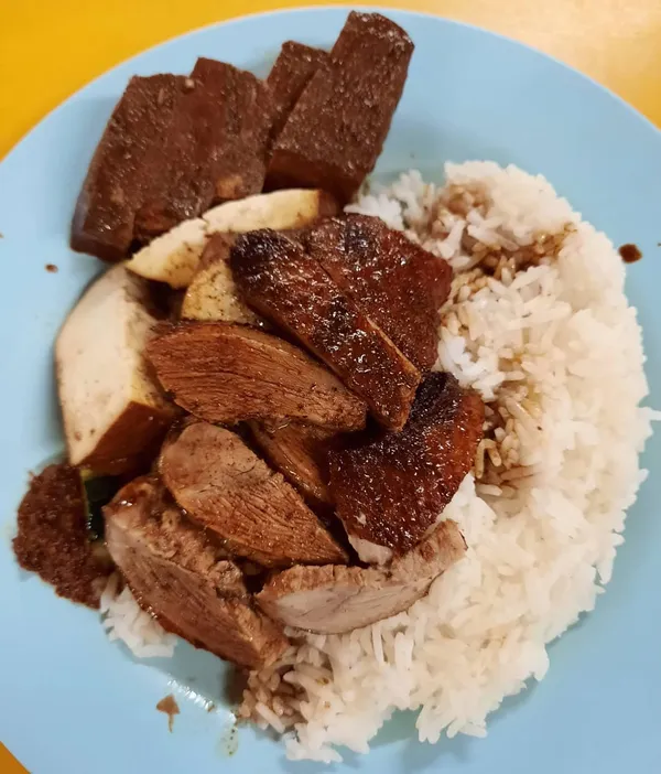 Braised duck rice at a hawker stall ($4.10)!