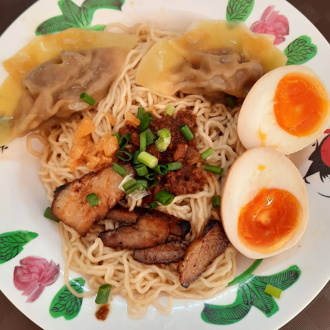招财面 Sarawak kolo mee at a specialist stall ($5)!