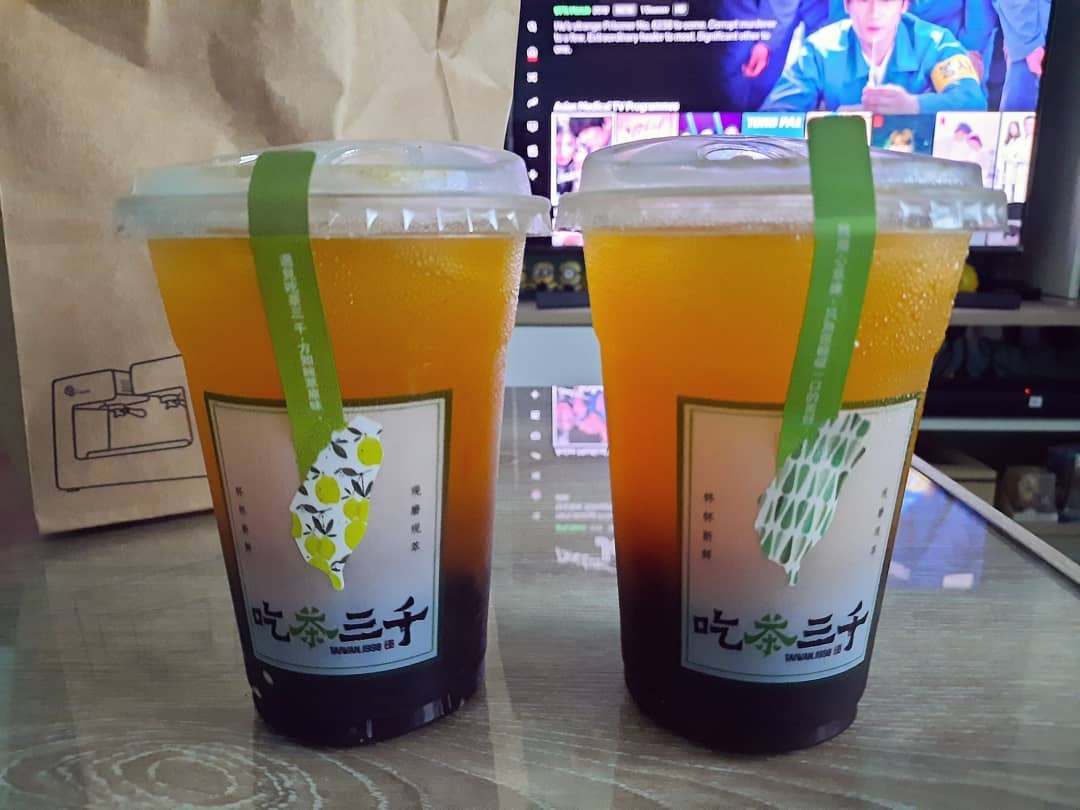 Chicha San Chen Osmanthus Oolong with Mango + Bubbles (2 for $3)!