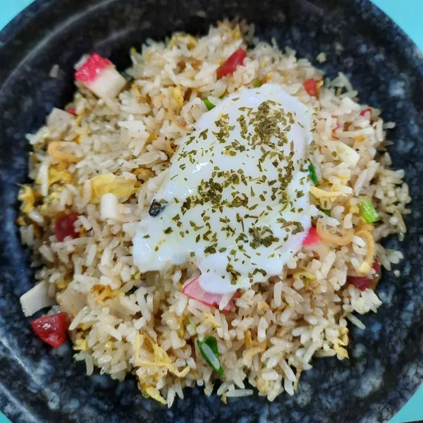 Yang zhou fried rice at a hawker stall ($5)!