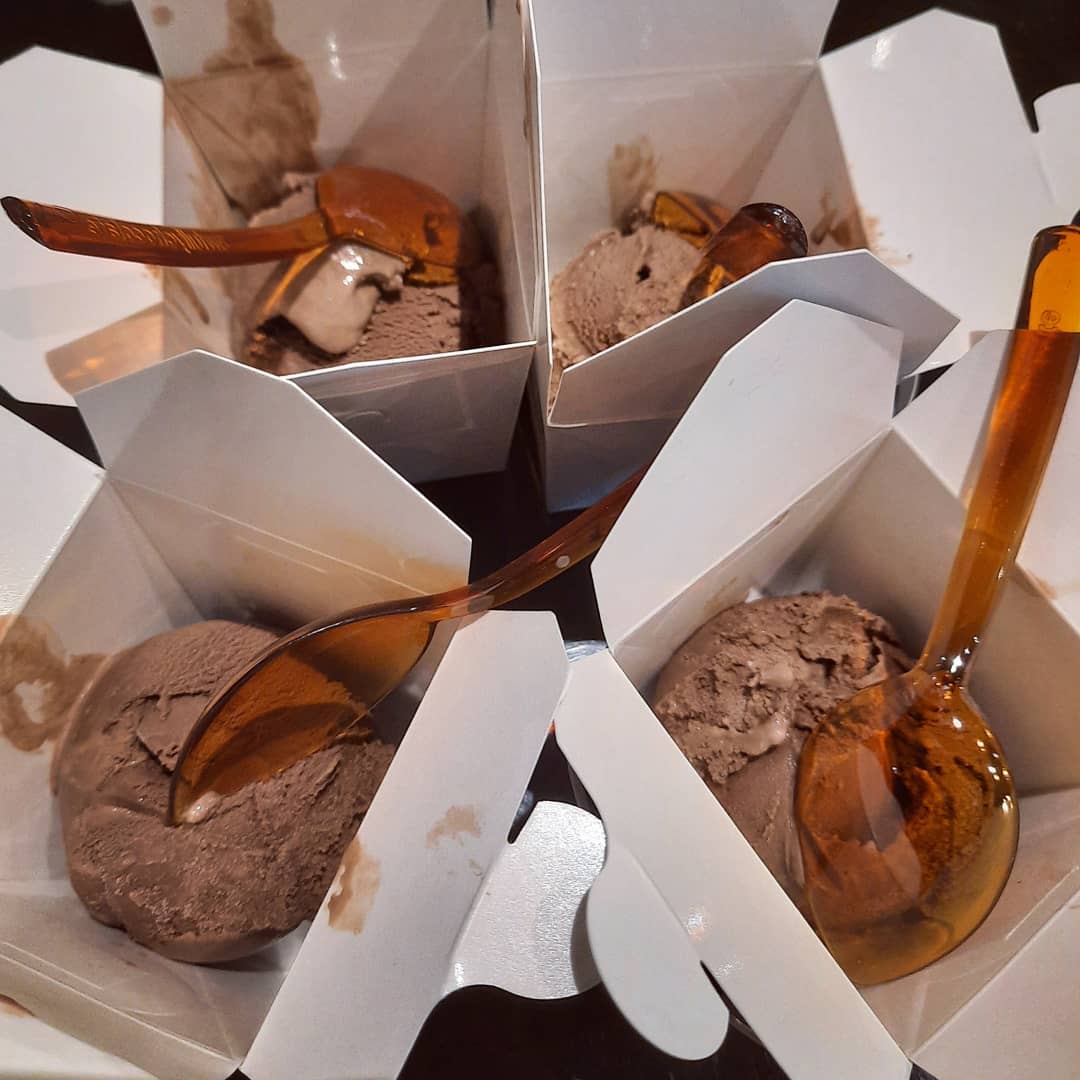 Hei I Scream — 1-for-1 chocolate scoops ($4.90)!