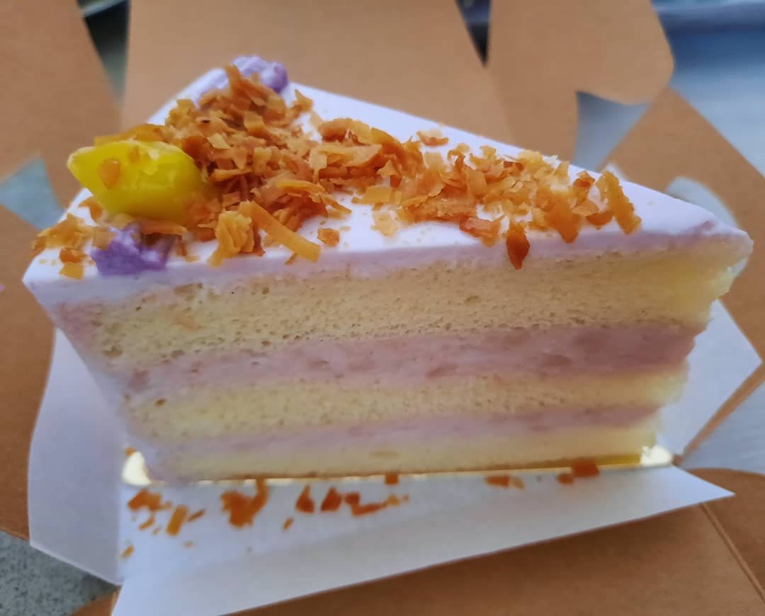 Orh Nee cake slice at a bakery ($7)!