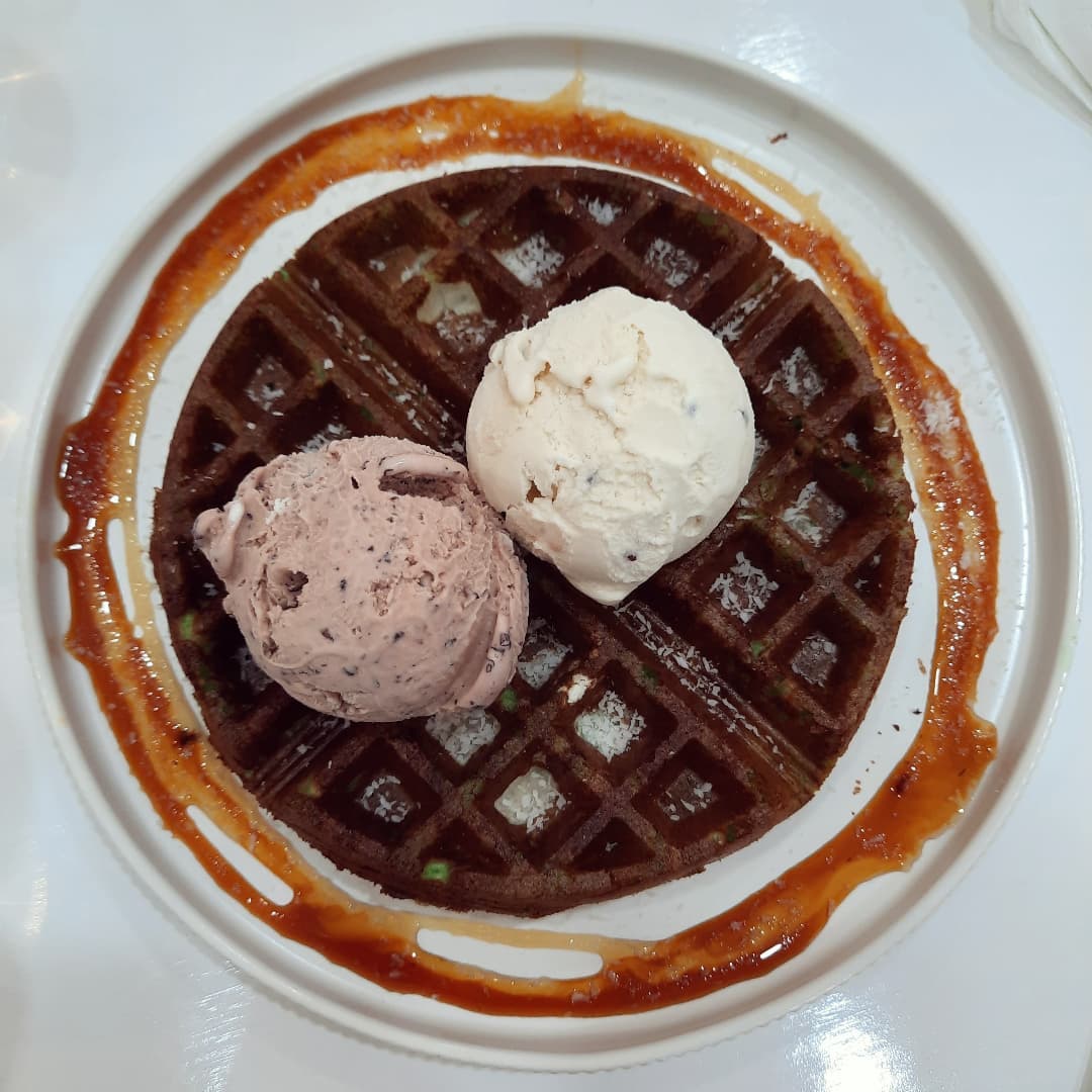 Pandan mochi waffle + Pulut Hitam + Chrysanthemum Cacao Nibs gelato ($8 + $3.50 + $4)!