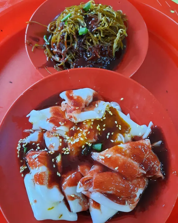 Chee cheong fun + bee hoon — kopitiam breakfast ($3)!