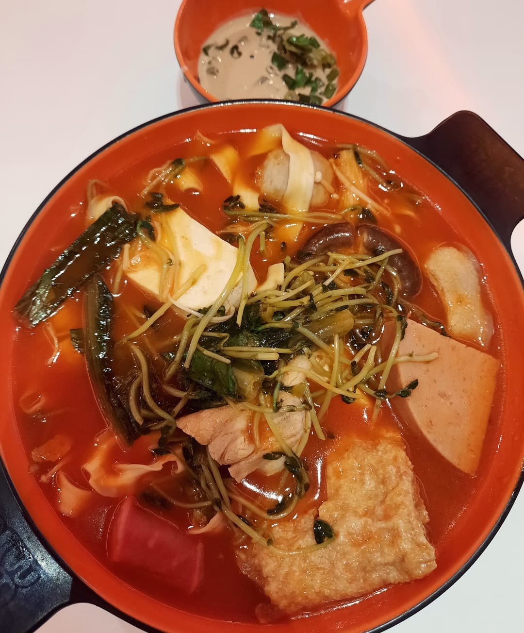 Tomato collagen soup with BB (20% discount: $13.20)!