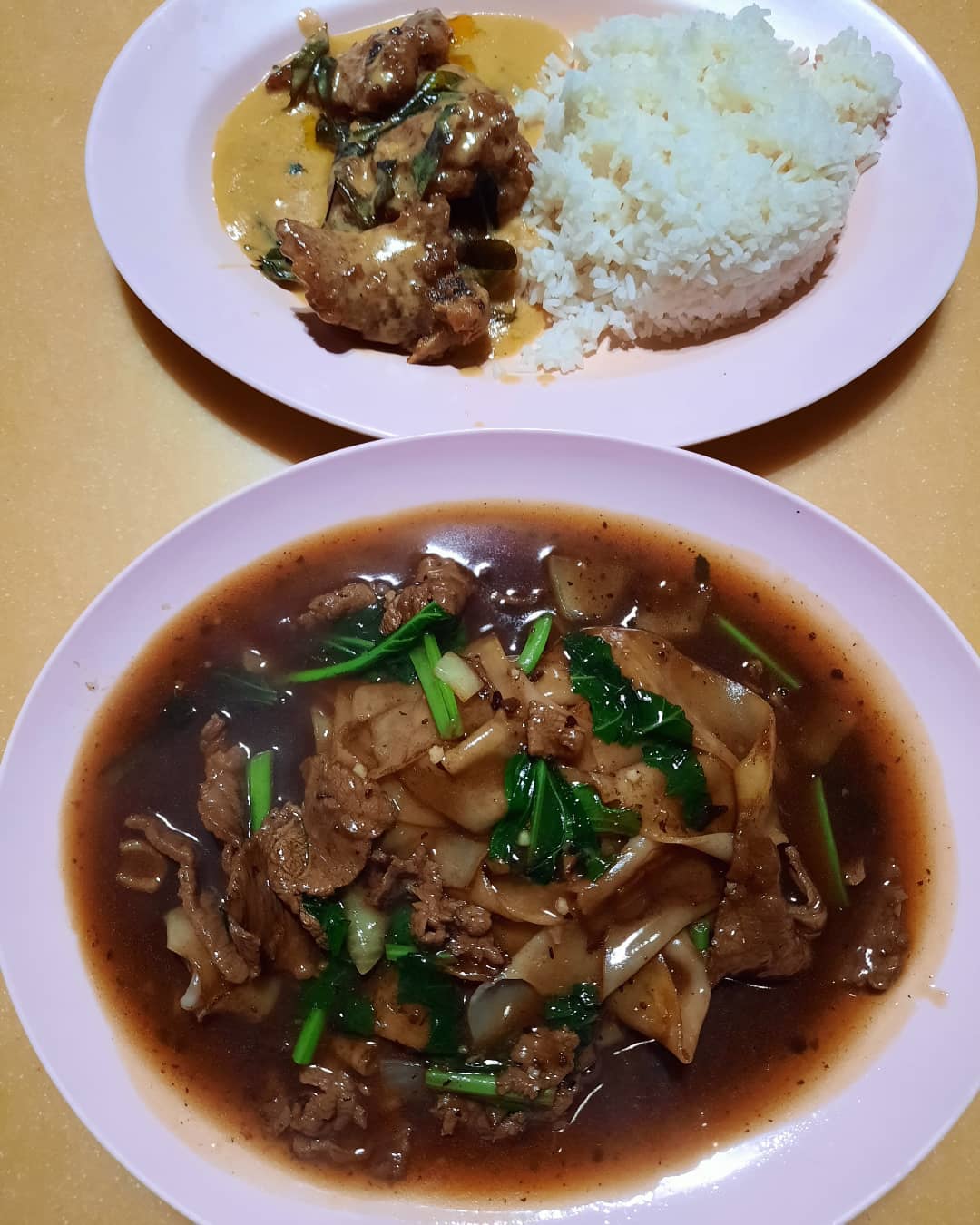 Beef hor fun + Salted egg pork ribs rice ($5 + $5.50)!