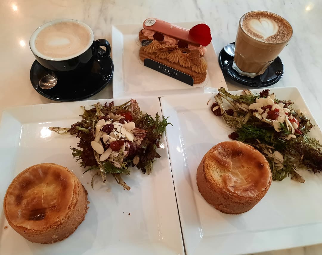 L'Eclair NYE high tea — pies + eclairs + drinks (Burpple Beyond: $26)!