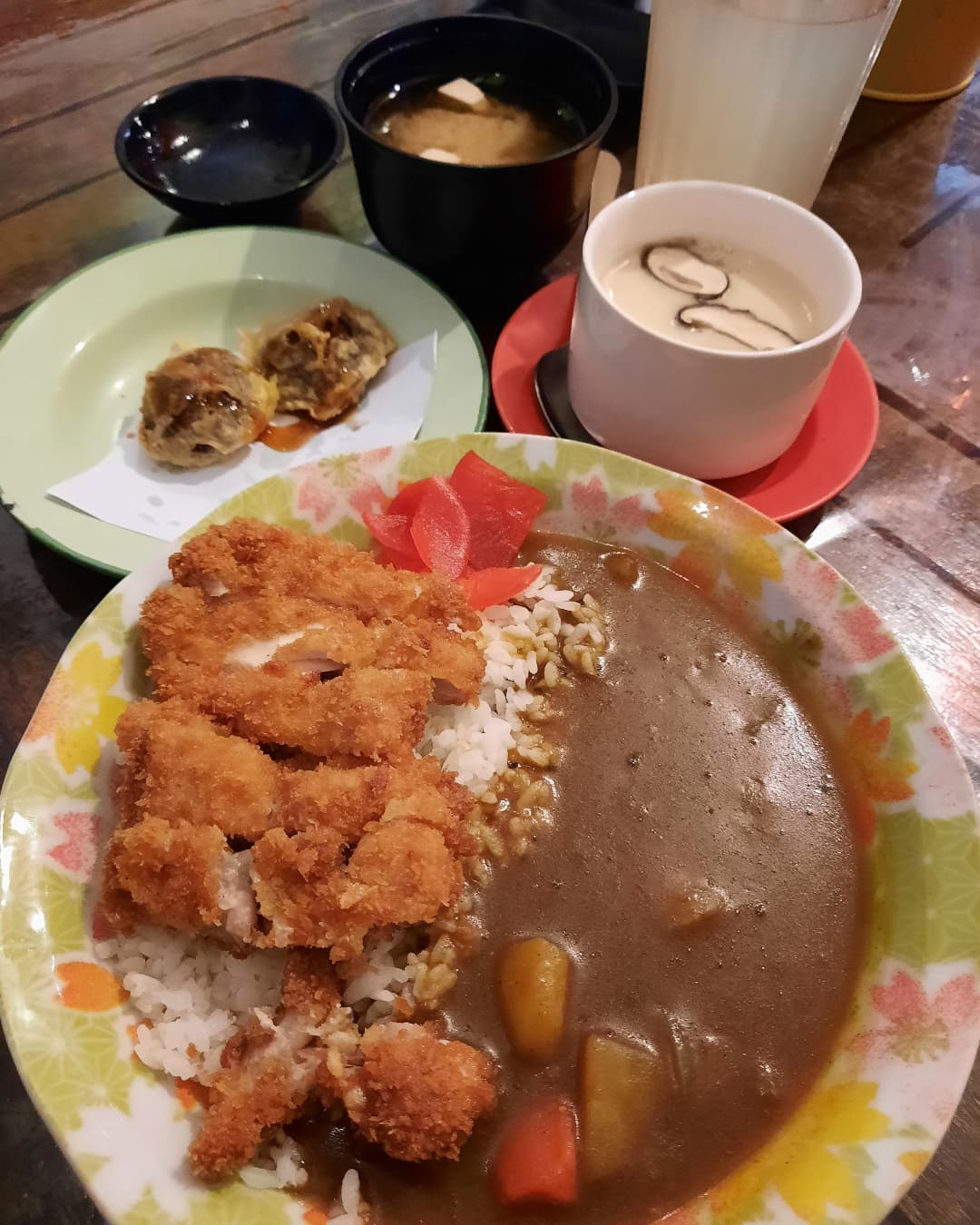 Curry tori katsudon + chawanmushi + mushroom tempura + honey lemon ($14.90+)!