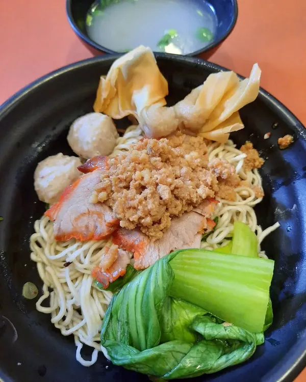 QQ signature noodles (招牌面) ($6)!